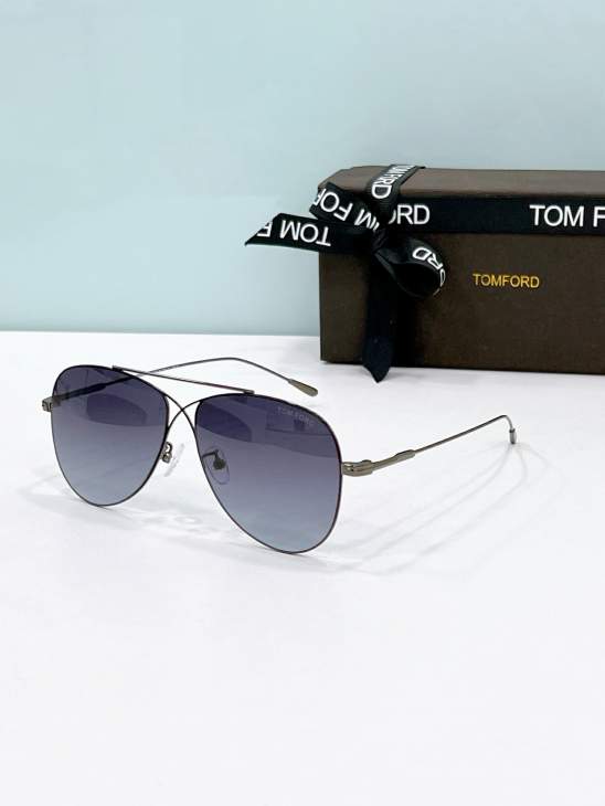 Picture of Tom Ford Sunglasses _SKUfw77360644fw